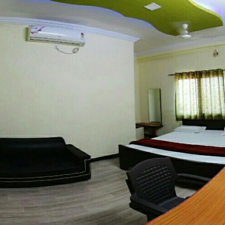 Ganga Palace Hotel Ujjain Luaran gambar