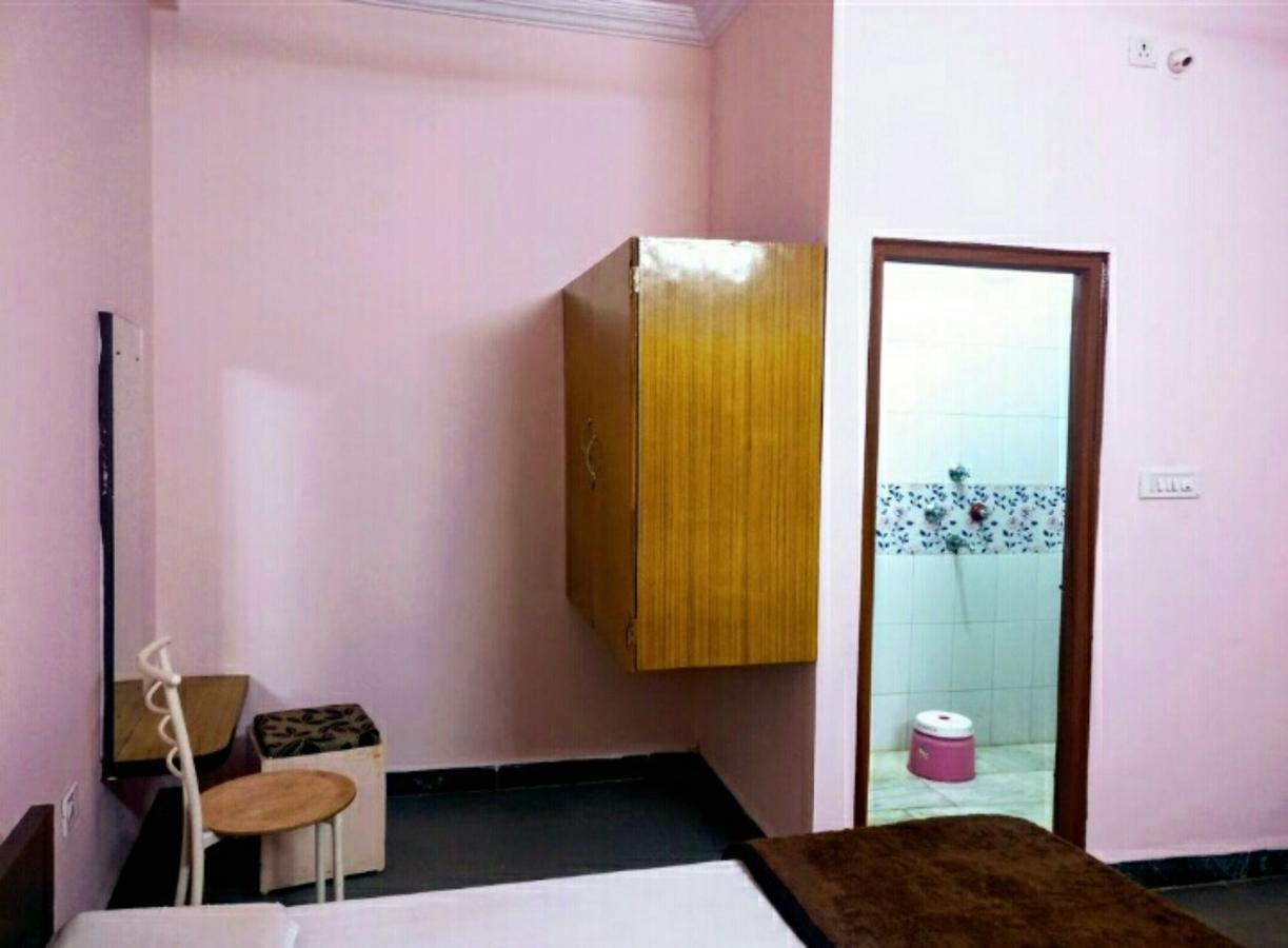 Ganga Palace Hotel Ujjain Luaran gambar