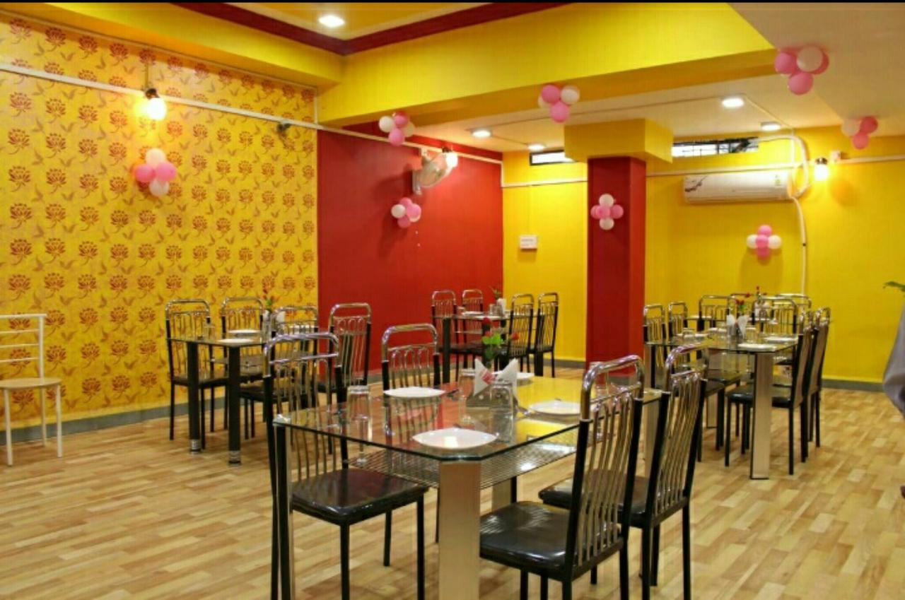 Ganga Palace Hotel Ujjain Luaran gambar