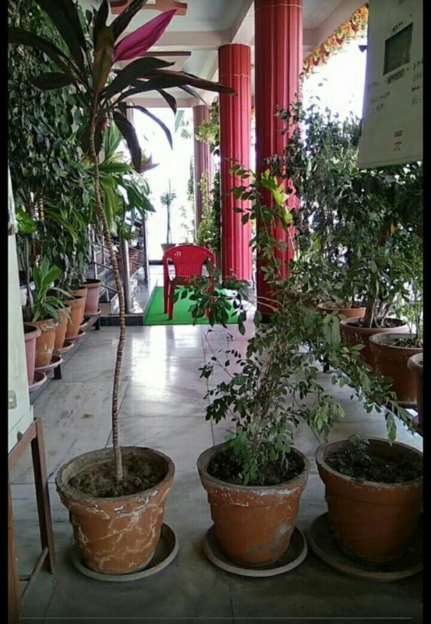 Ganga Palace Hotel Ujjain Luaran gambar