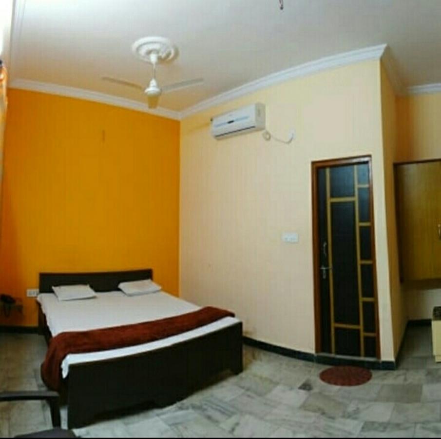 Ganga Palace Hotel Ujjain Luaran gambar
