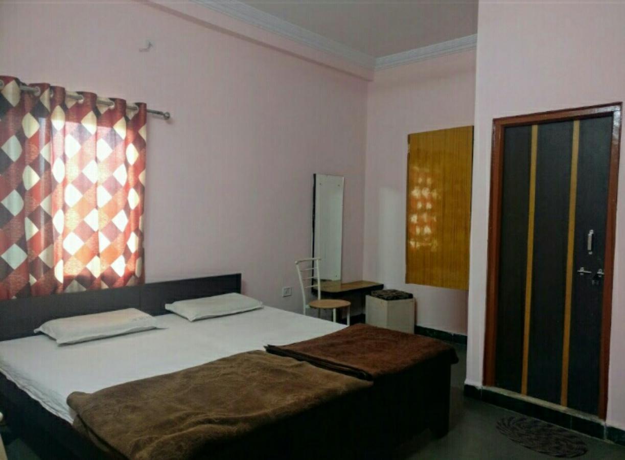 Ganga Palace Hotel Ujjain Luaran gambar